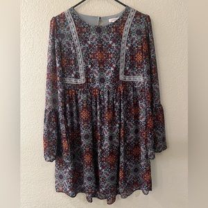 Xhilration XS bell sleeve floral dress